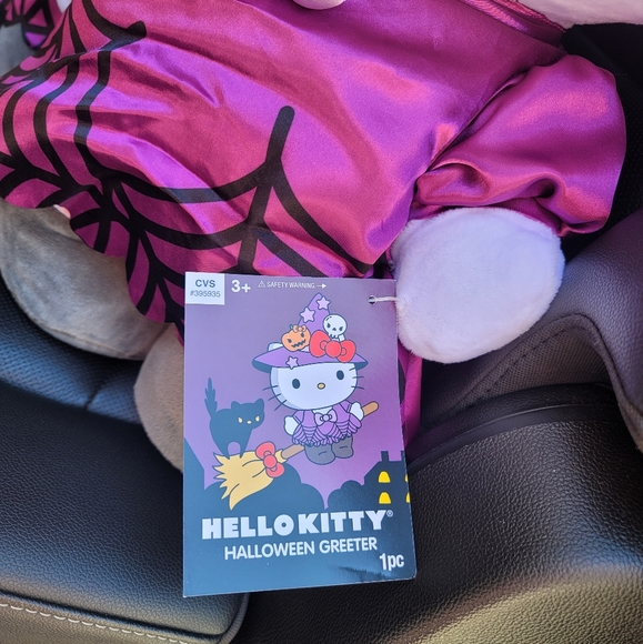 Hello kitty 2022 halloween greeter - Picture 2 of 3